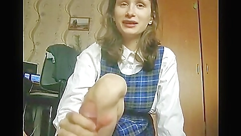 I'm a horny girl who loves to get a hard dick inside my pussy