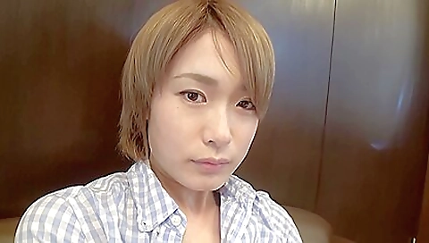 Asian teen hitomi with natural body and a small natural hair