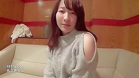 Japanese girl sucks and gets cunnilingus and masturbates