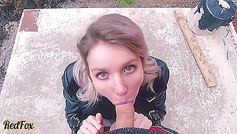 Bomzh Trahnul Skromnicu Homeless Man Fucked An Escort Girl Red Fox